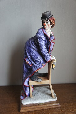 клоун на стуле, Джузеппе Армани, Giuseppe Armani, фарфоровая статуэтка