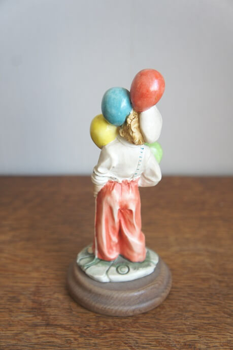 Мальчик с шариками, Витторио Тессаро, статуэтка