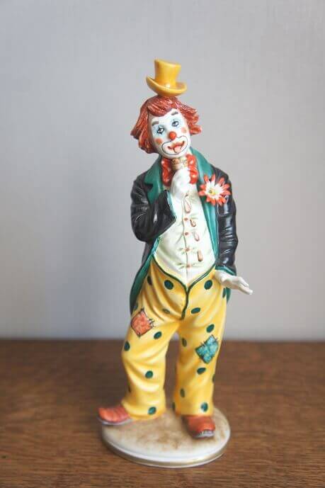 Клоун с мороженым, Каподимонте, статуэтка