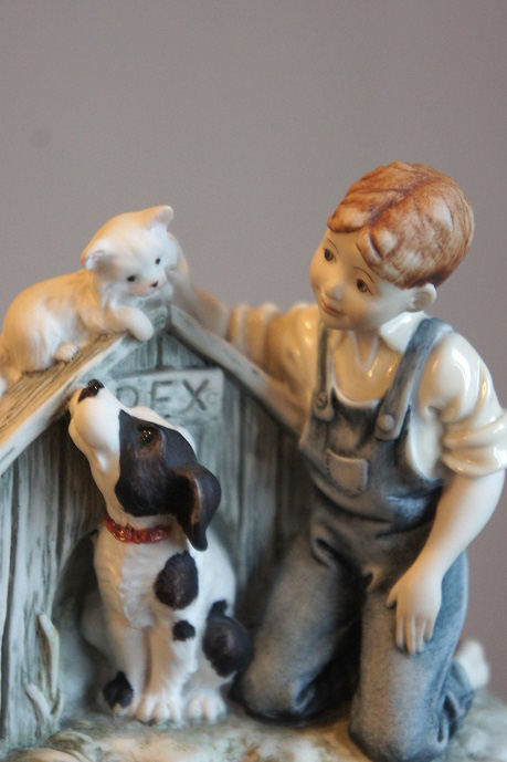 Мальчик с собакой и котом, Giuseppe Armani, статуэтка