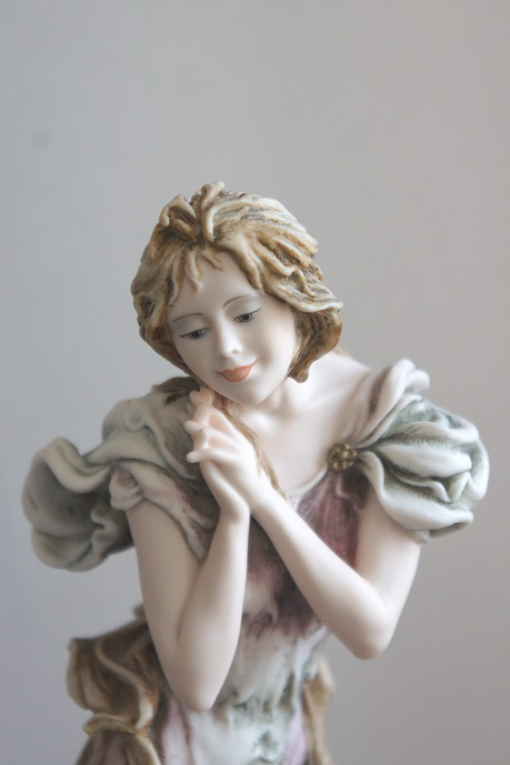 Девушка с оленёнком, Giuseppe Armani, статуэтка