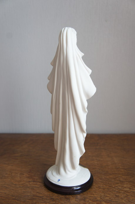 Невеста с букетом, Джузеппе Армани, статуэтка