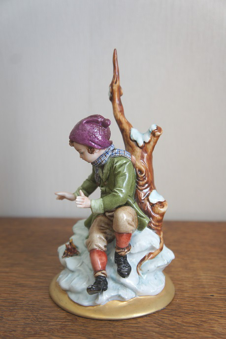 Мальчик у костра, Jpa Pellati, Каподимонте, статуэтка