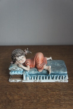 Спящая девочка, Maria Angela, Capodimonte, фарфоровая статуэтка. KunstGalerie