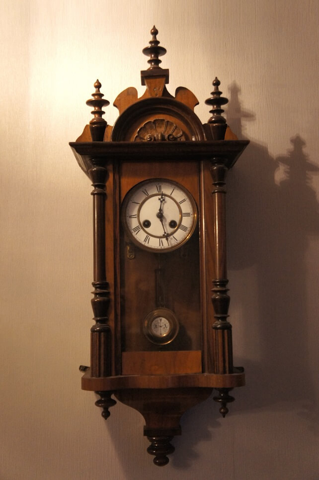 Часы старинные Werner Deponirt