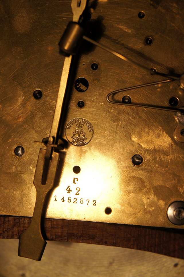 Часы старинные настенные Gustav Becker