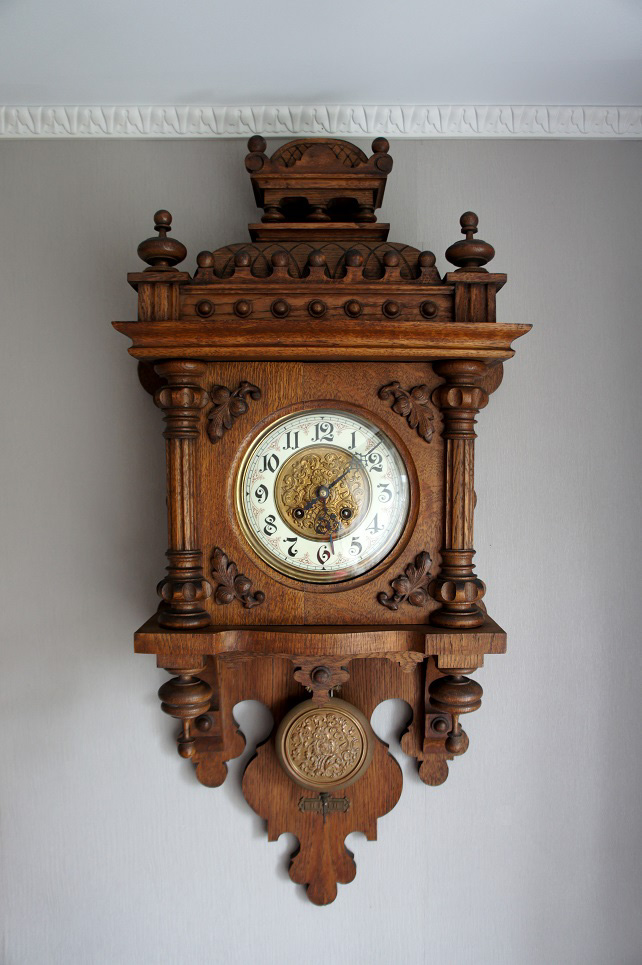 Часы старинные настенные Gustav Becker