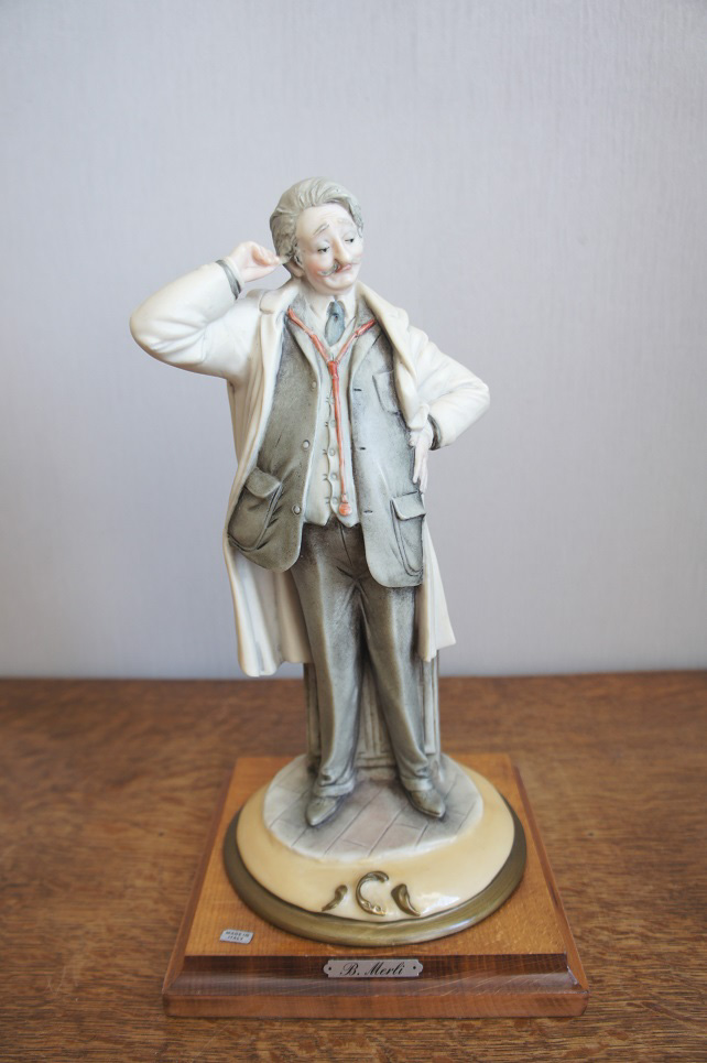 Доктор в халате, Bruno Merli, Каподимонте, статуэтка