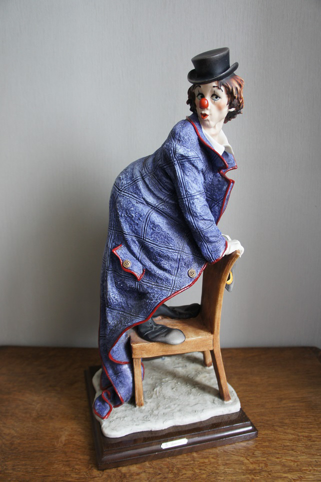 Клоун на стуле, Giuseppe Armani, Florence, Capodimonte, статуэтка