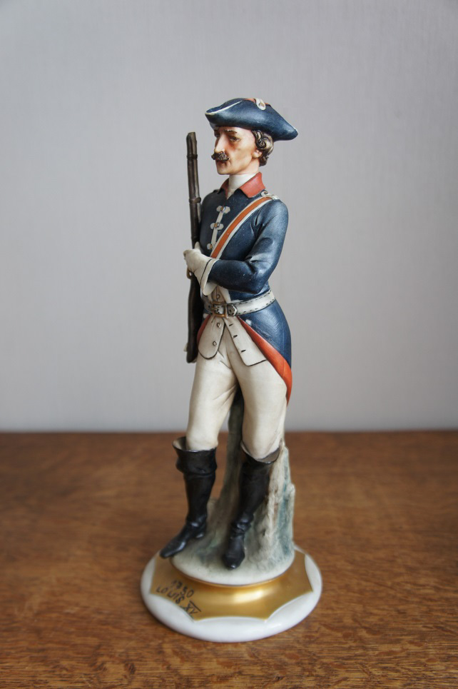 Солдат армии Людовика XV, Jpa, Каподимонте, статуэтка