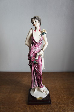 Сара в малиновом платье, Джузеппе Армани, Флоренс, Каподимонте, статуэтка, KunstGalerie.ru
