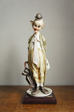 Клоун с зонтиком, Giuseppe Armani, Florence, Capodimonte, статуэтка, KunstGalerie.ru