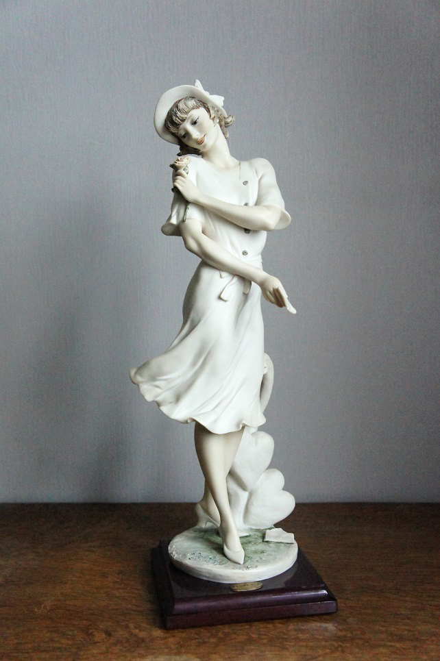 Влюбленная с письмом, Giuseppe Armani, статуэтка