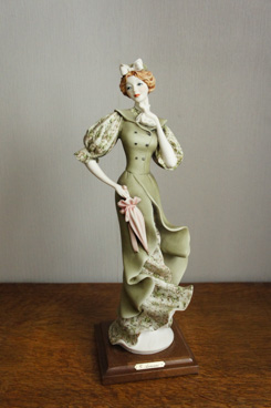 Дама в зелёном с зонтиком, Giuseppe Armani, Florence, Capodimonte, статуэтка, KunstGalerie.ru