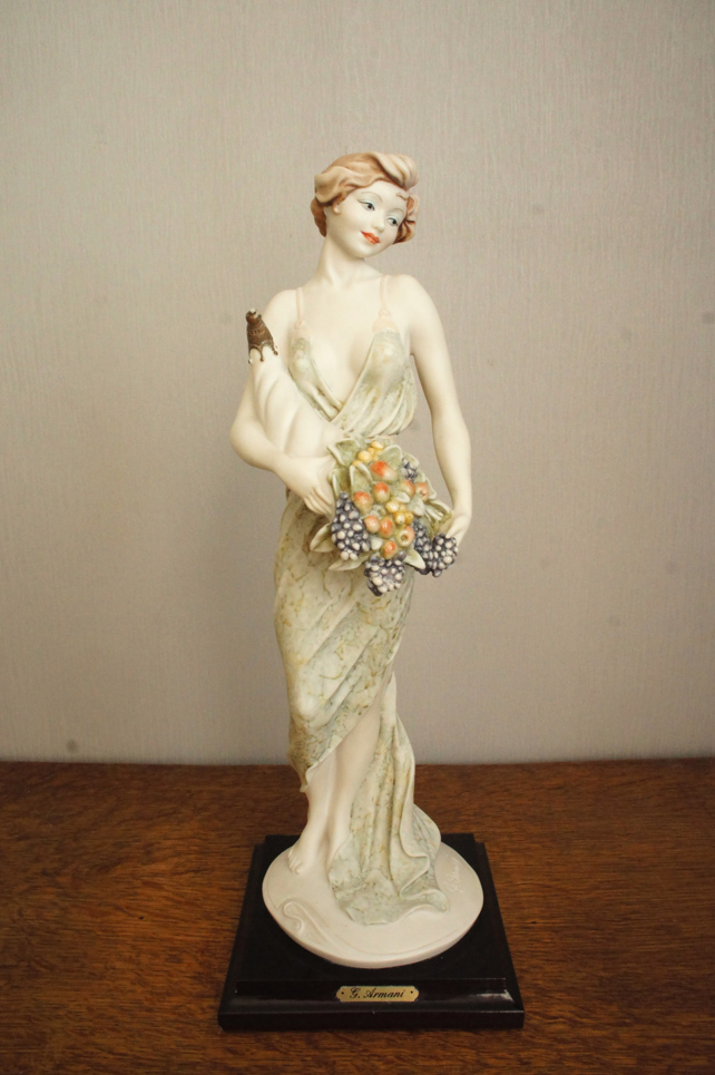 Милая леди с рогом изобилия, Giuseppe Armani, статуэтка