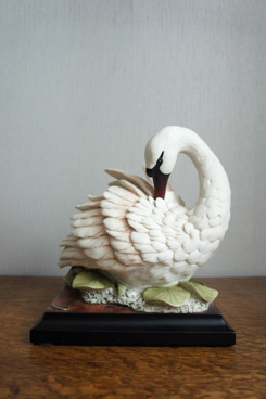Лебедь в кувшинках, Giuseppe Armani, Florence, Capodimonte, статуэтка, KunstGalerie.ru