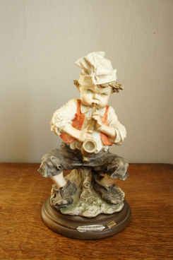 Мальчик с трубой, Giuseppe Armani, Florence, Capodimonte, статуэтка, KunstGalerie.ru