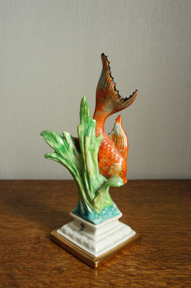 Красная рыбка в траве, Franco, статуэтка