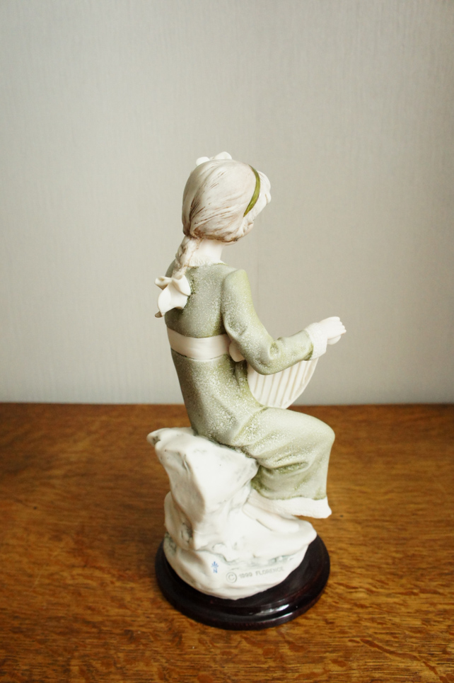 Девочка с лирой Poetry, Giuseppe Armani, статуэтка