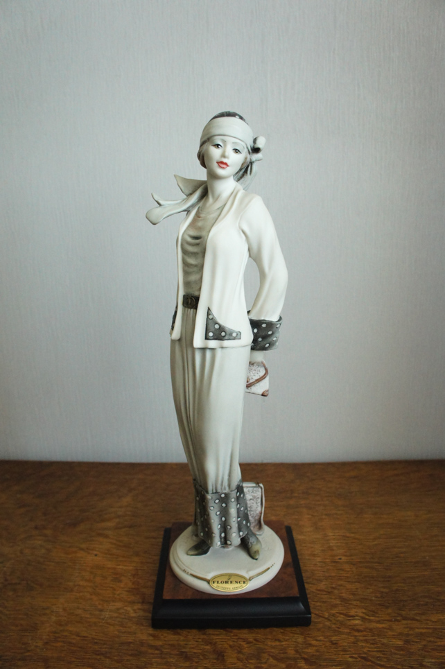 Колетт с клатчем, Giuseppe Armani, статуэтка