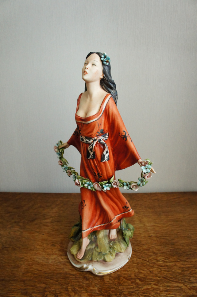Марианна с цветами, Mariani, Capodimonte, статуэтка