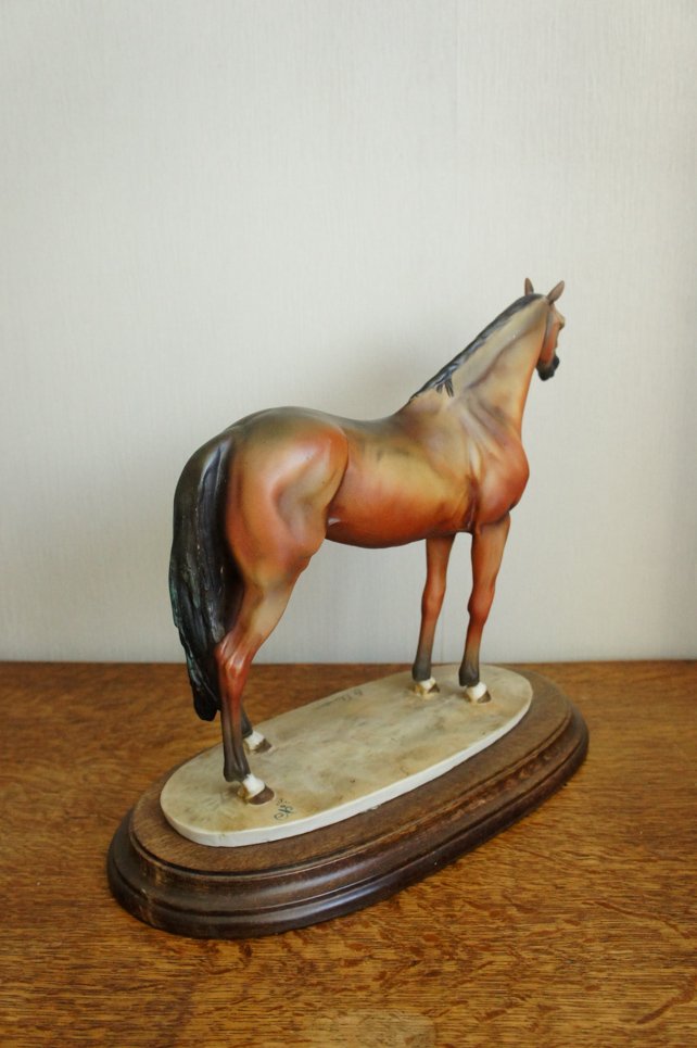 Гнедой конь, Giuseppe Armani, статуэтка