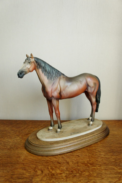 Гнедой конь, Giuseppe Armani, Florence, Capodimonte, статуэтка, KunstGalerie.ru
