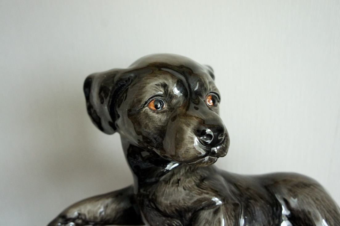 Игривый щенок лабрадор 1968, Гобель, фарфоровая статуэтка
