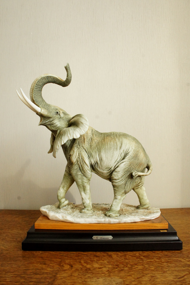 Слон на водопое, Giuseppe Armani, статуэтка