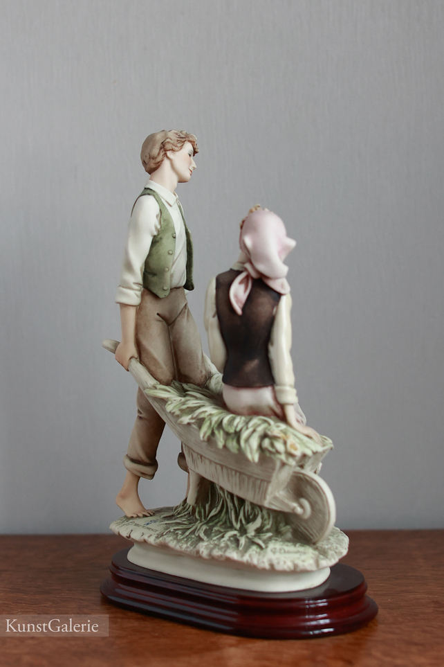 Влюбленные с тележкой, Giuseppe Armani, статуэтка