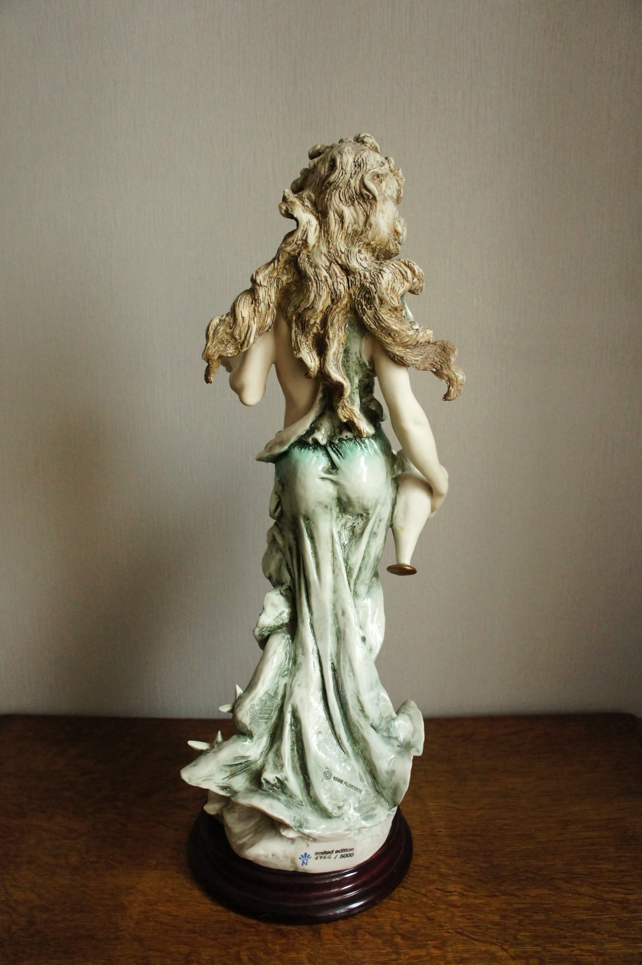 Ambrosia, Giuseppe Armani, статуэтка
