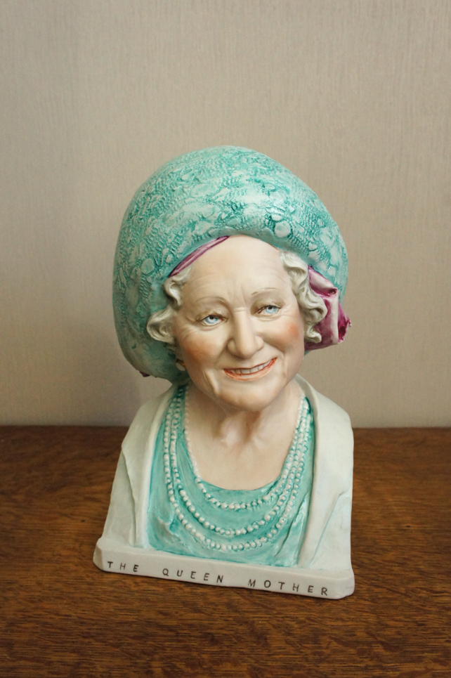 Queen Mother, Bruno Merli , Каподимонте, статуэтка