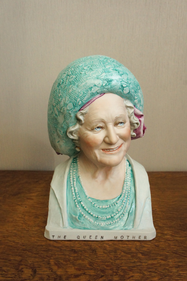 Queen Mother, Bruno Merli , Каподимонте, статуэтка