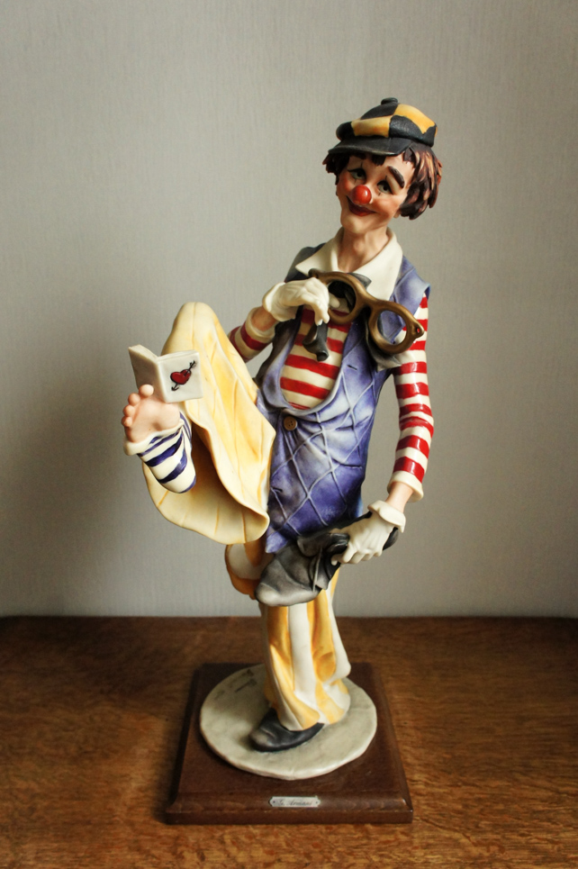 Клоун с книжкой в ноге, Giuseppe Armani, статуэтка