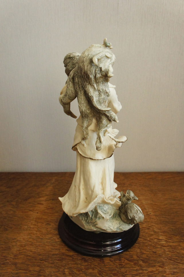 Девушка с белочкой, Джузеппе Армани, Флоренс, статуэтка