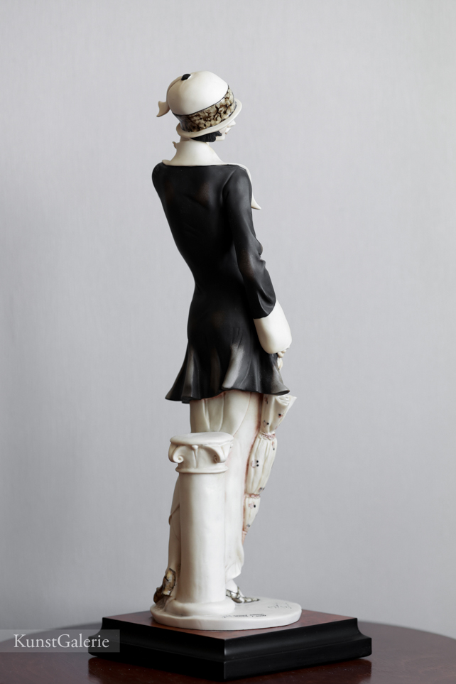 Нелли с зонтом, Giuseppe Armani, Florence, купить