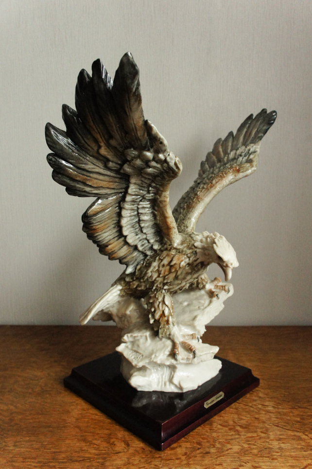 Орел на скале, Giuseppe Armani, статуэтка