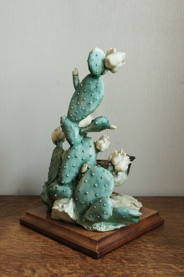 Птичка у кактуса, Джузеппе Армани, статуэтка