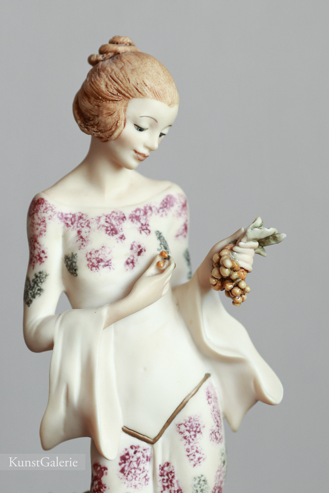 Арианна с виноградом, Giuseppe Armani, Florence, статуэтка