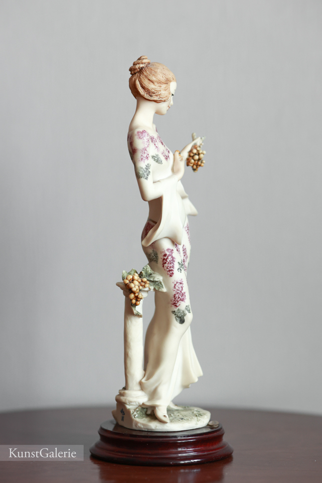 Арианна с виноградом, Giuseppe Armani, Florence, статуэтка
