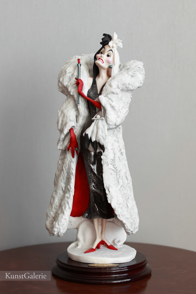 Cruella De Vil, Джузеппе Армани, Флоренс, статуэтка
