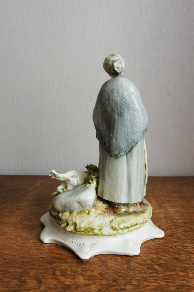Бабуля с белым псом, Piergianni Cedraschi, Каподимонте, статуэтка
