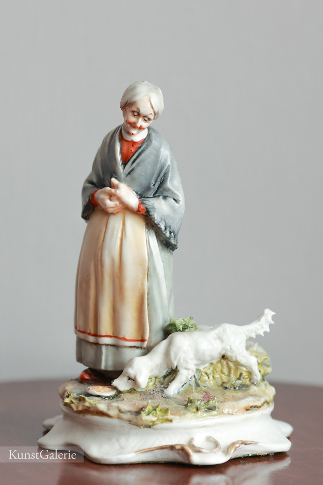 Бабуля с белым псом, Piergianni Cedraschi, Capodimonte, статуэтка
