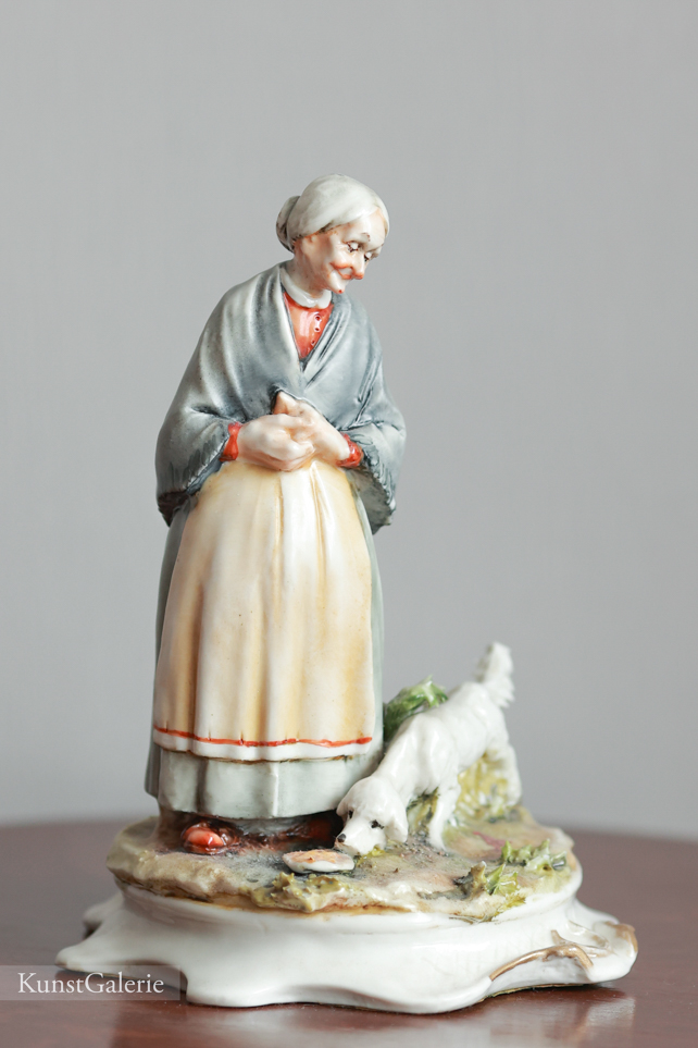 Бабуля с белым псом, Piergianni Cedraschi, Capodimonte, статуэтка