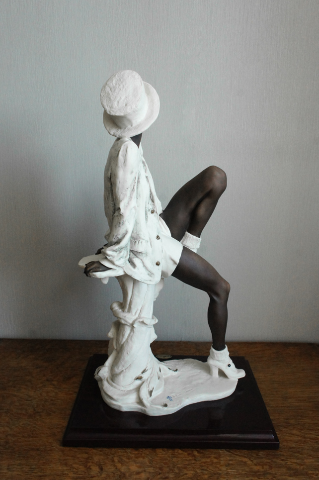Whitney, Giuseppe Armani, статуэтка