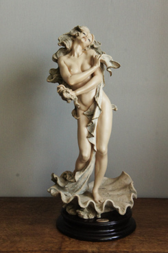 Жемчужный блеск, Giuseppe Armani, Florence, Capodimonte, статуэтка, KunstGalerie.ru