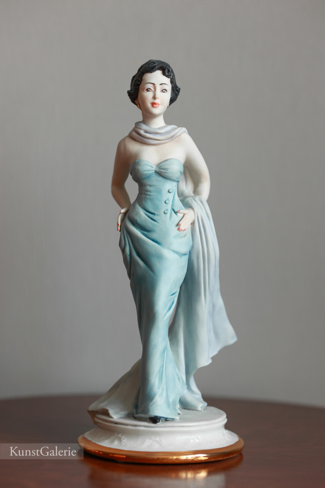 Дама в голубом платье, Meneghetti, Capodimonte, статуэтка