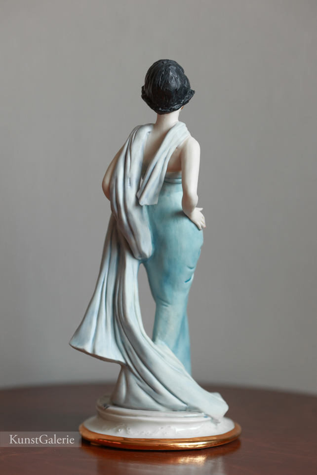Дама в голубом платье, Meneghetti, Capodimonte, статуэтка