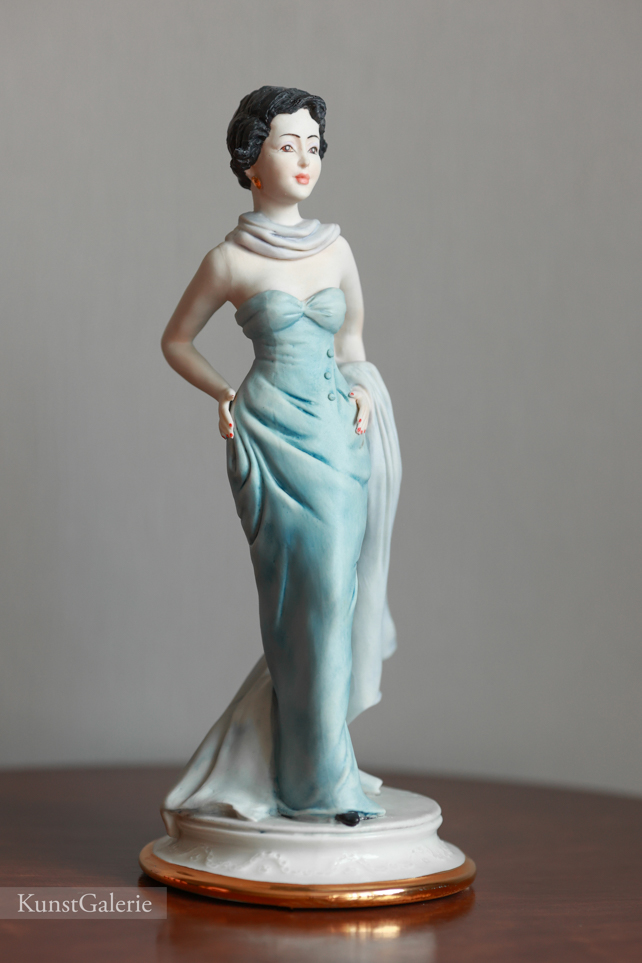 Дама в голубом платье, Meneghetti, Capodimonte, статуэтка