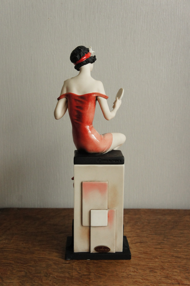 Девушка с зеркальцем, Giuseppe Armani, статуэтка